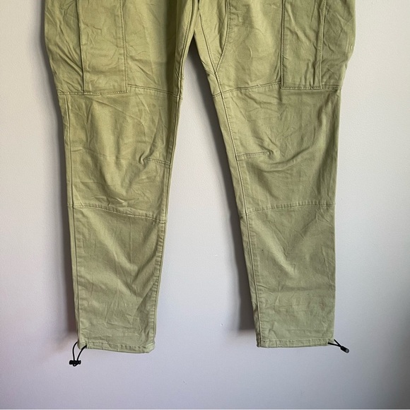 Men’s Pacsun Green Cargo Pants - Picture 2 of 6